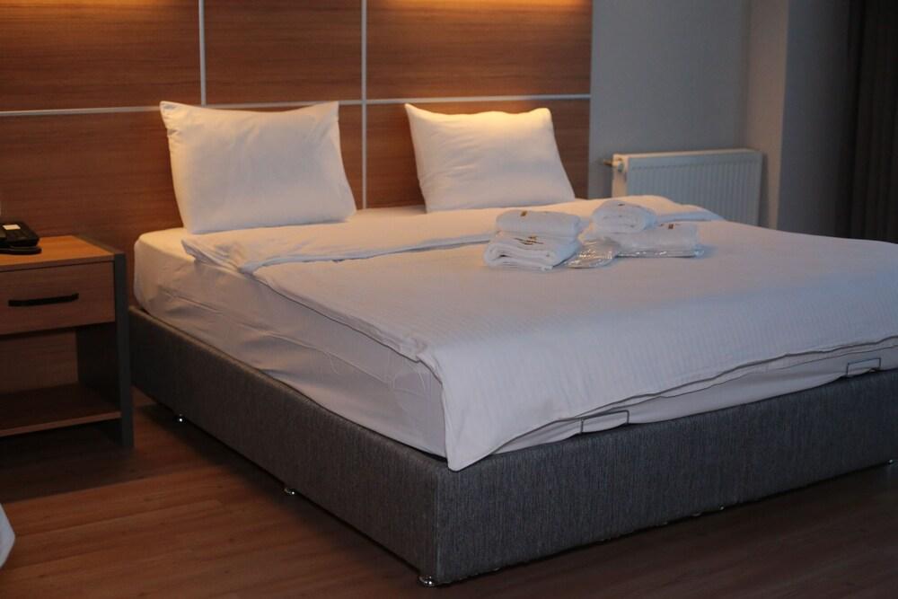 Kacar Business Hotel