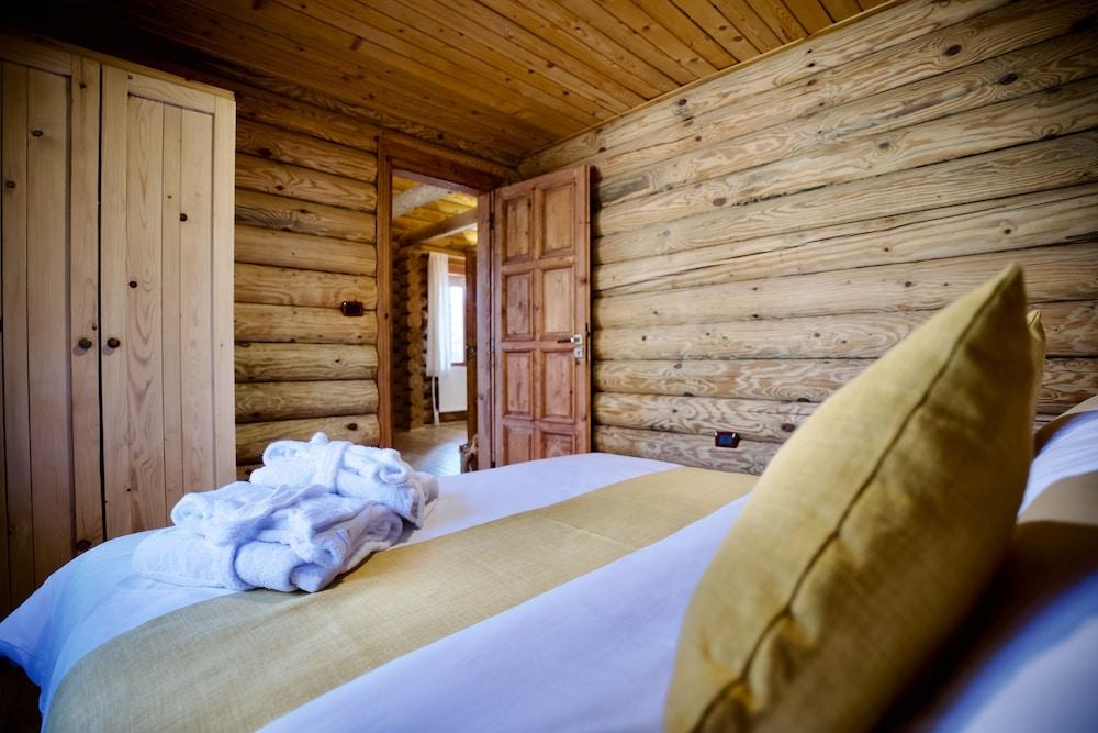 Wood Hills Hotel & Resort