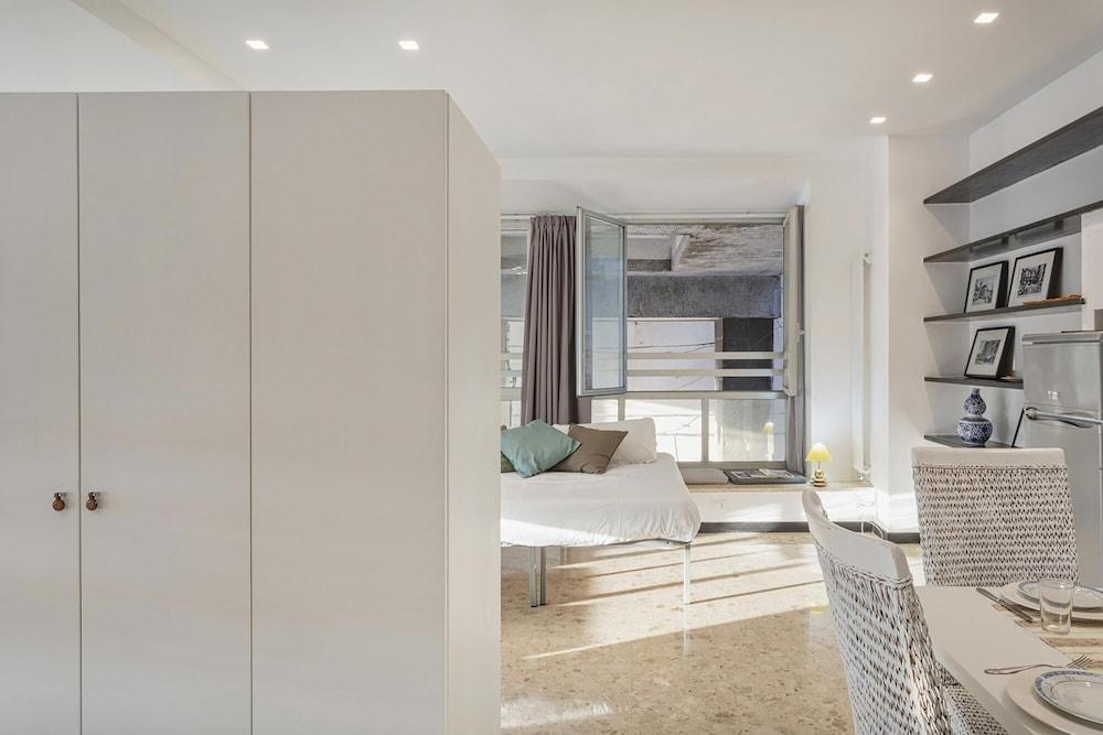 Ancient Port Apartments - Bronze