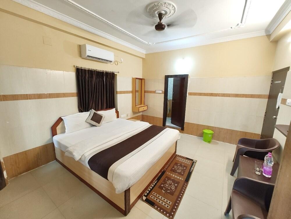 Goroomgo Star Inn Puri