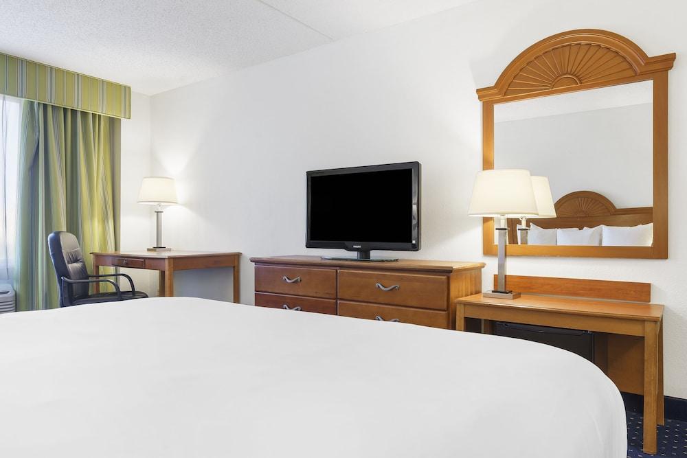 Thousand Hills Resort Hotel