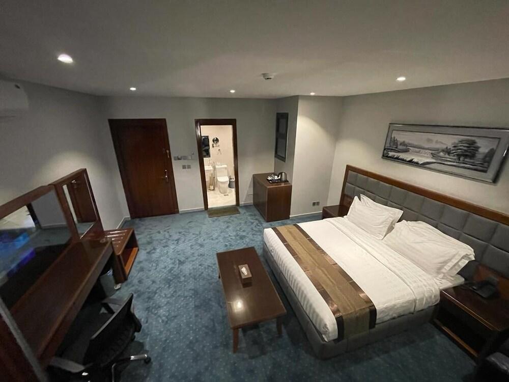 Celine Home Hotel- Tawiq