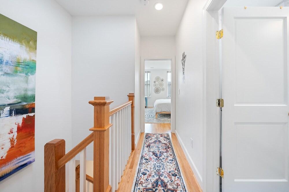 Simon Stays I Urban Oasis