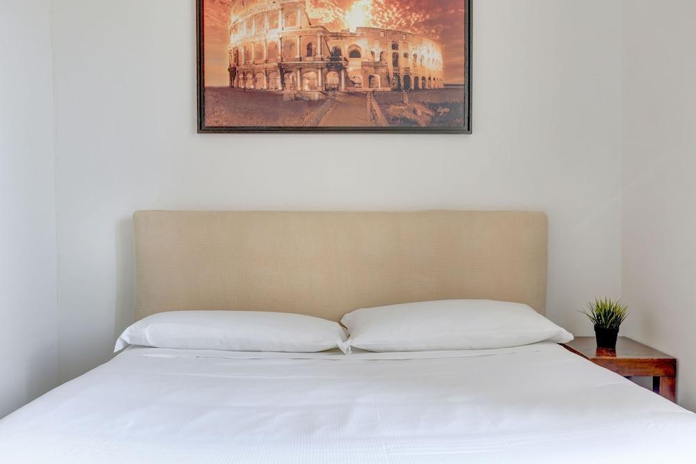 Capo d'Africa 48 - Home and More