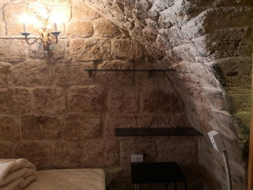 1 Bedroom Studio Double bed Batroun old Souk