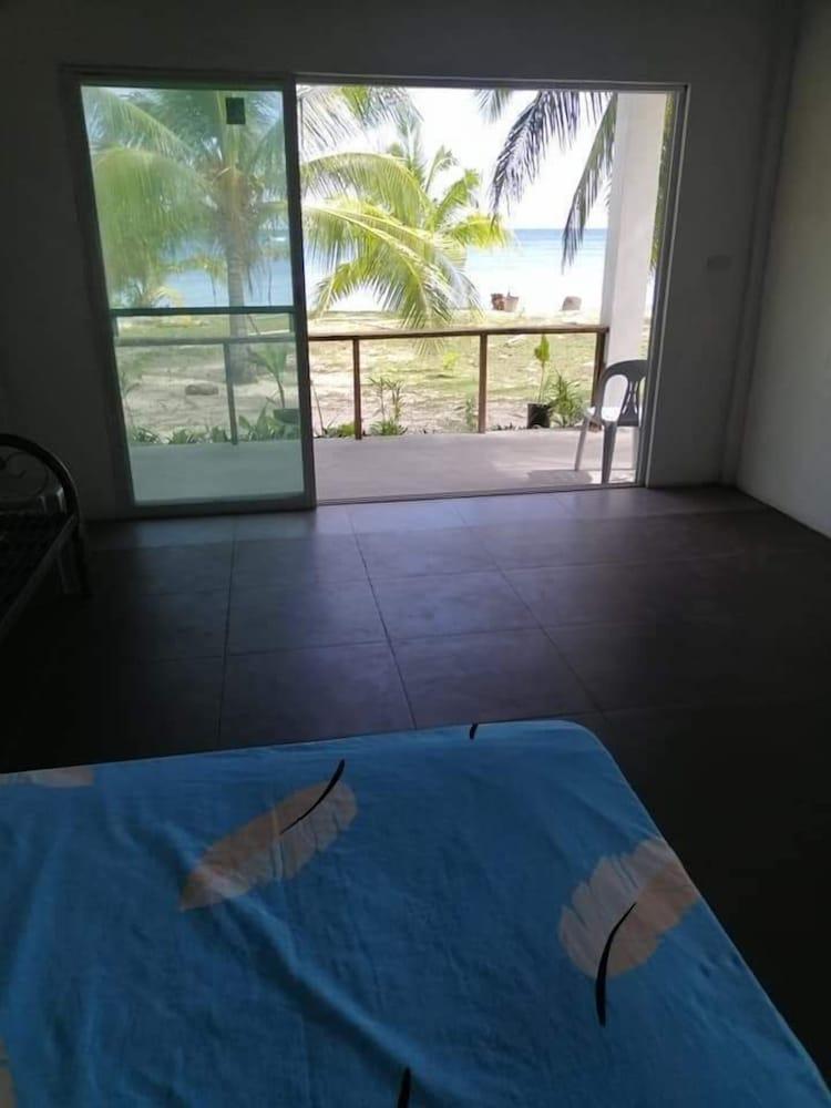 Anajawan Island Beachfront Resort