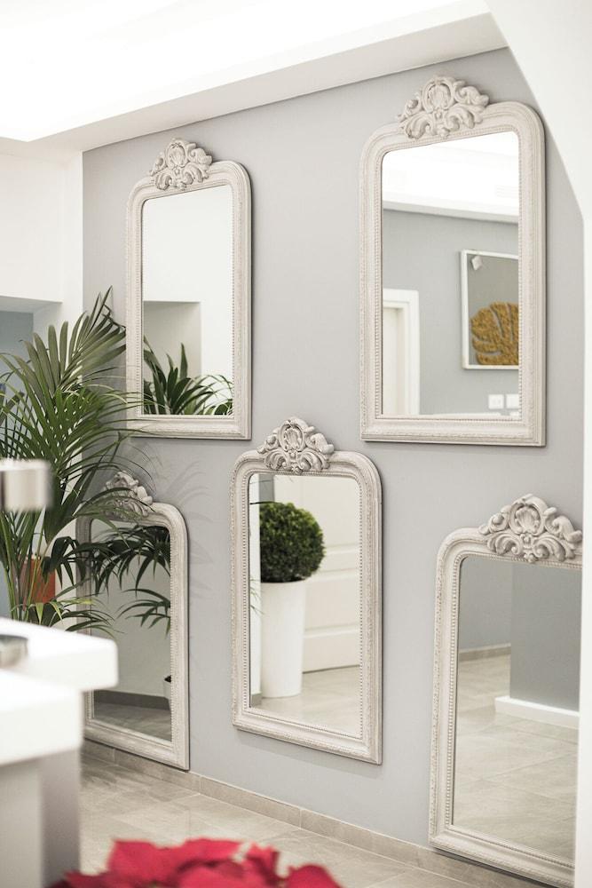 VATICANO LUXURY GUEST HOUSE