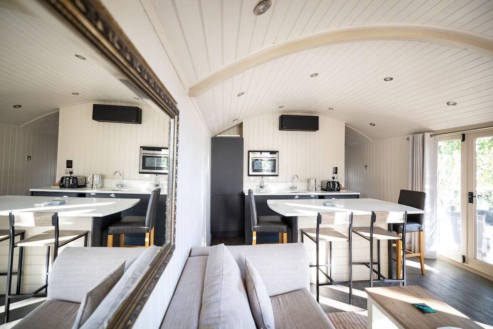 Coltsfoot Country Retreat