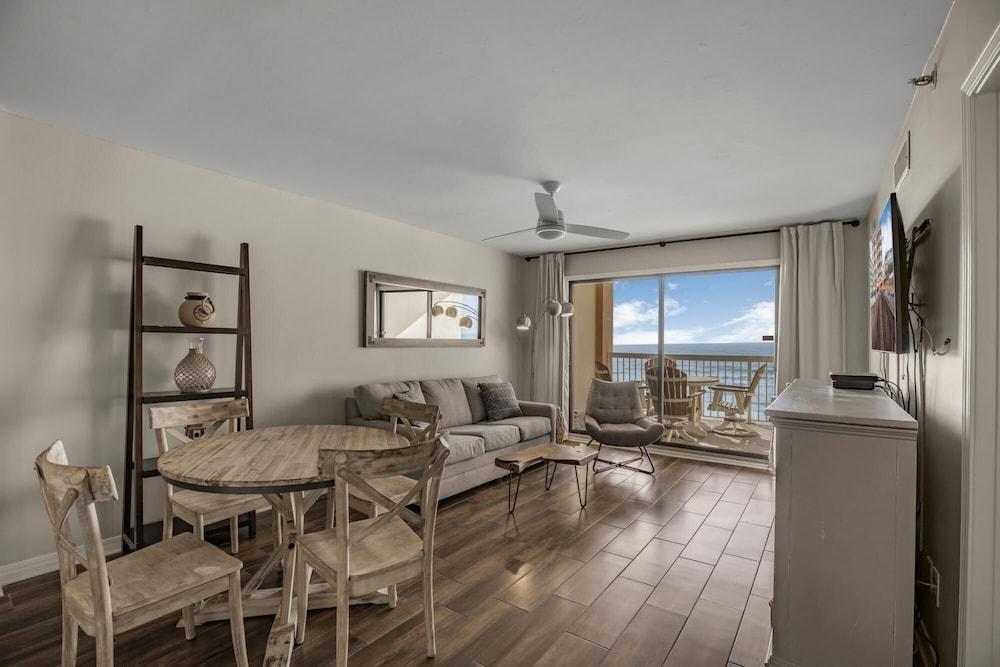 Beachfront Condo With Indoor and Outdoor Pool