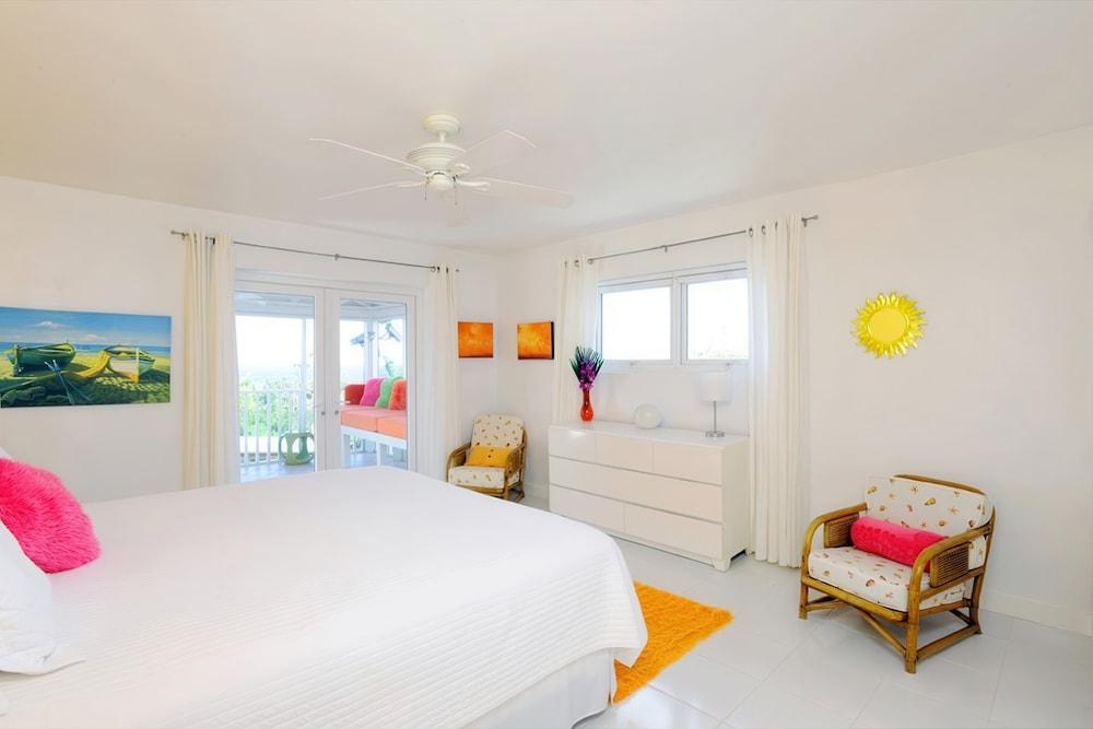 Bahama Mama 5 Bedroom Home