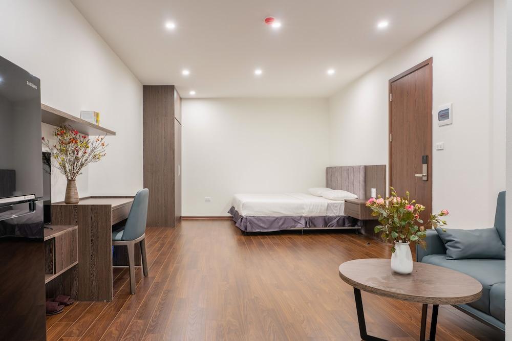 Granda Lake View Hotel & Apartment