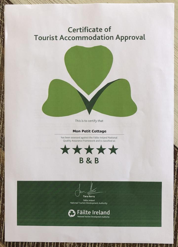 B&B and Self Catering Mon Petit Cottage
