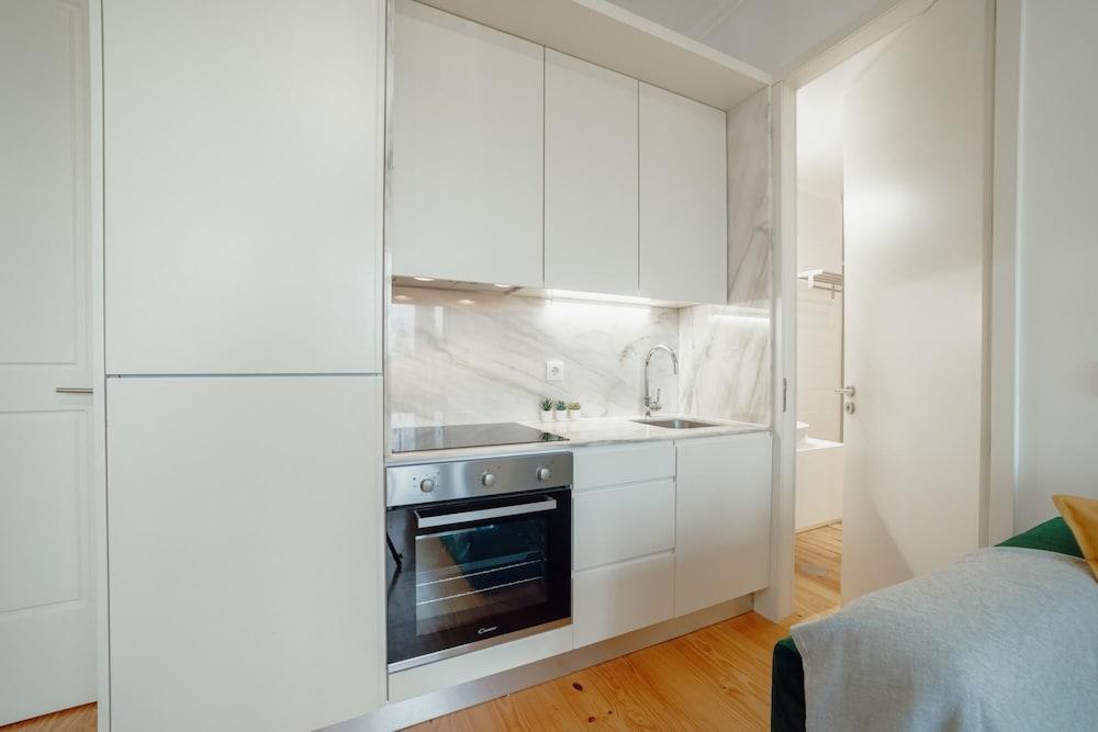 Downtown Premium Apartment by Vacationy