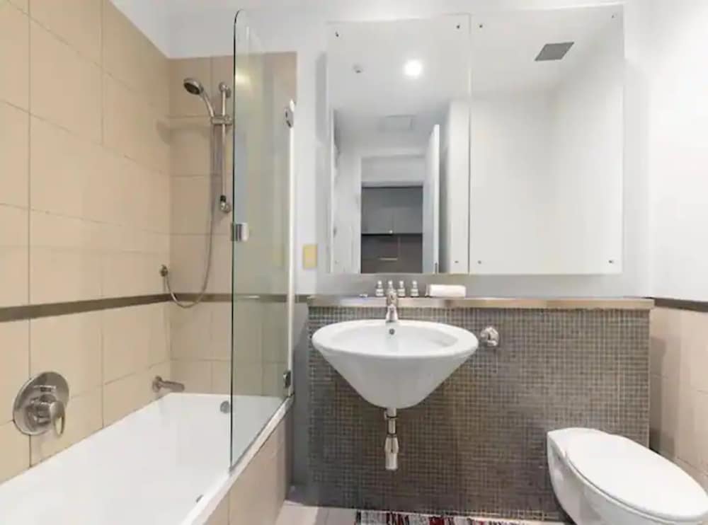 Stunning Spacious Studio In Viaduct Basin