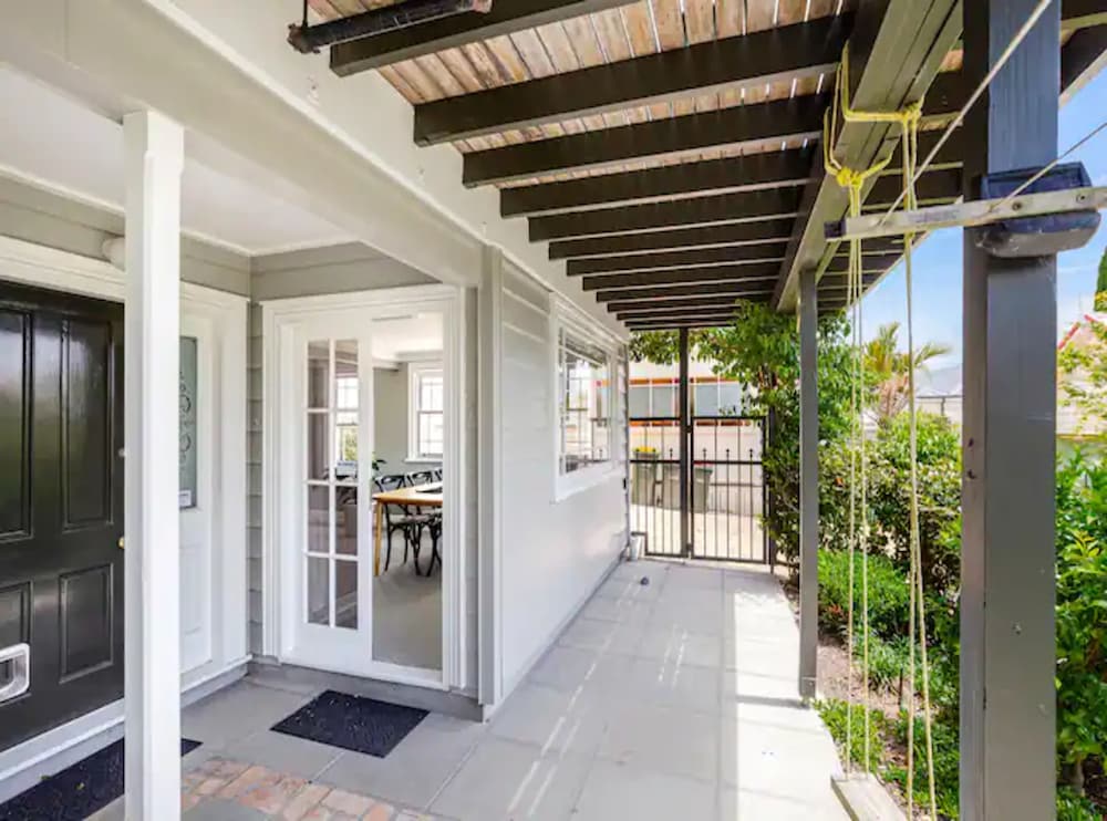 One-Bedroom Parnell Charmer