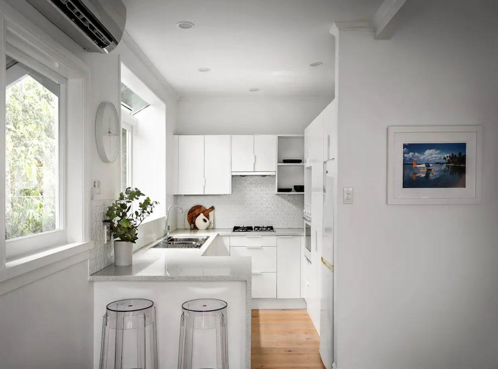 Three-Bedroom Grey Lyn Villa