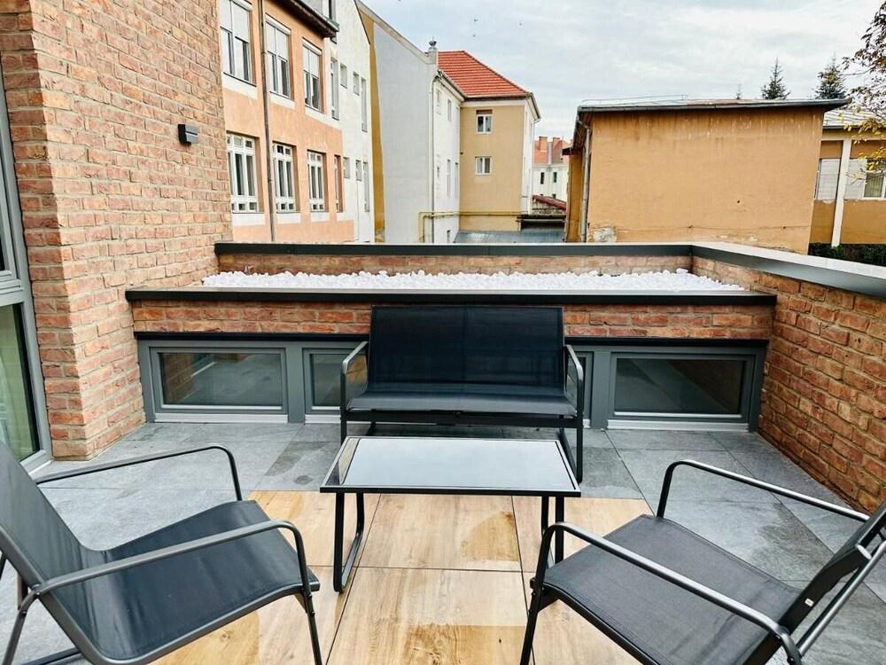 Olimpia Residence Central