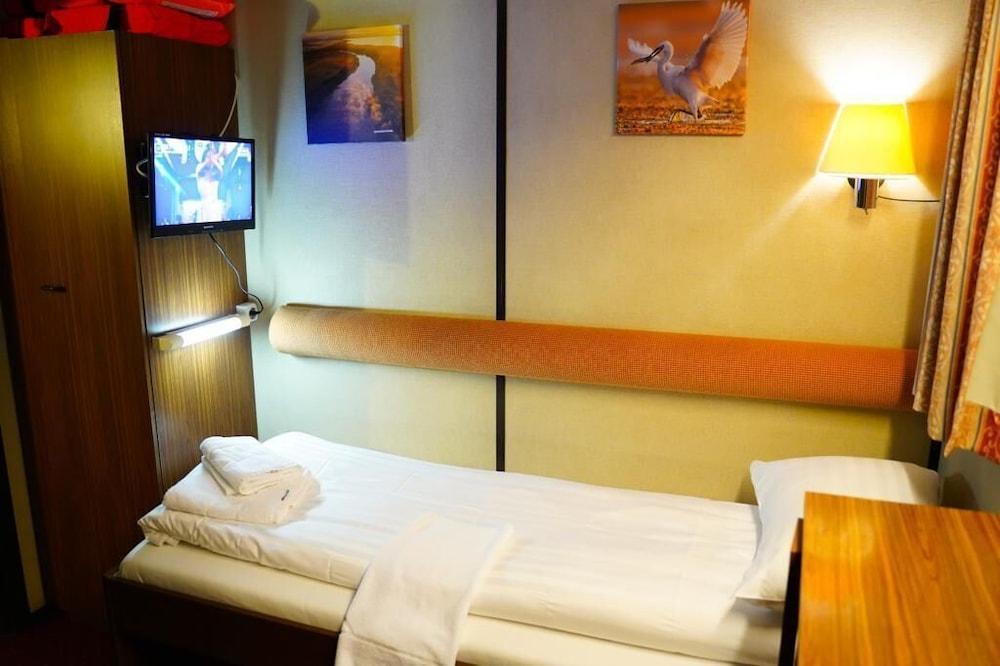 MS Diana Hotel - Cruises