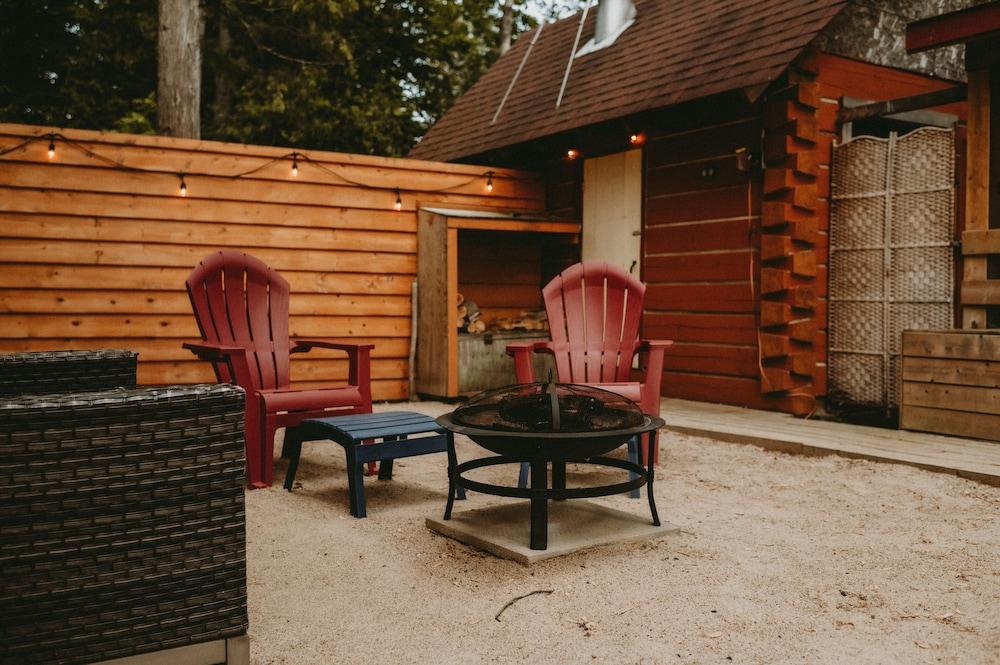 Lakepoint Cottage Resort