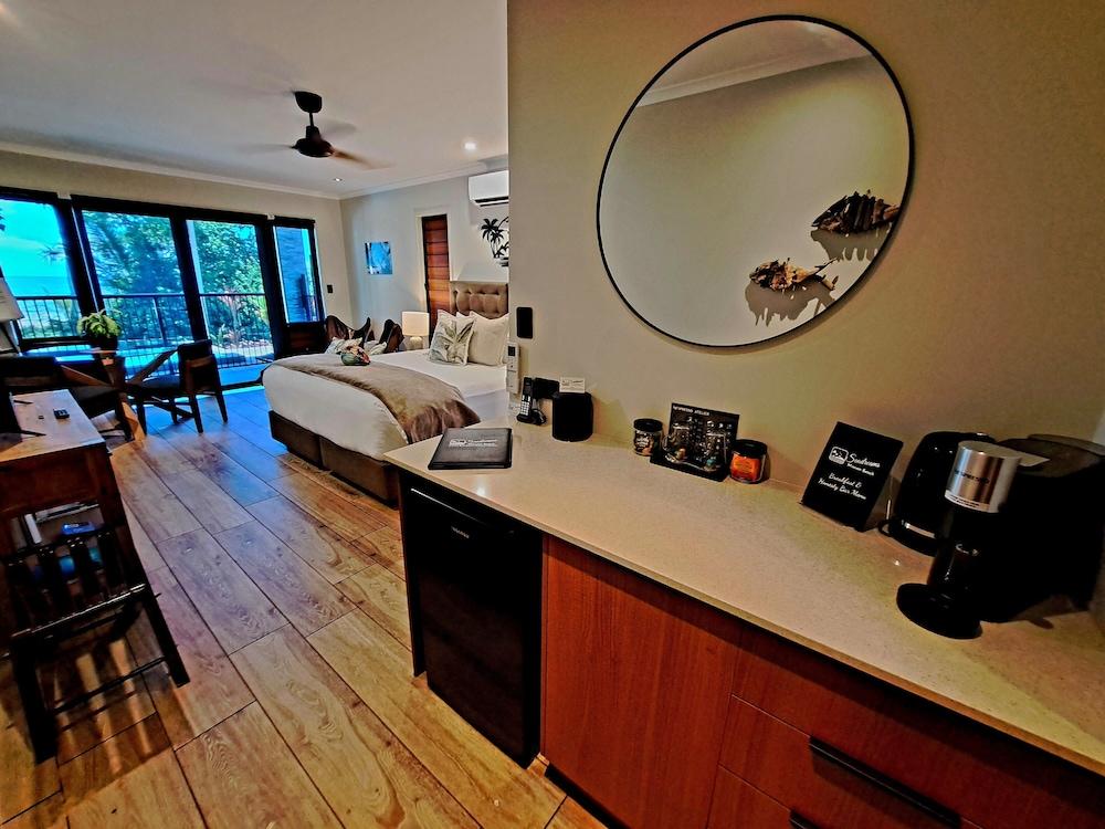 Seadreams Mission Beach