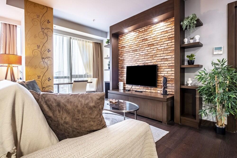 Sleek Residence Flat in Maltepe