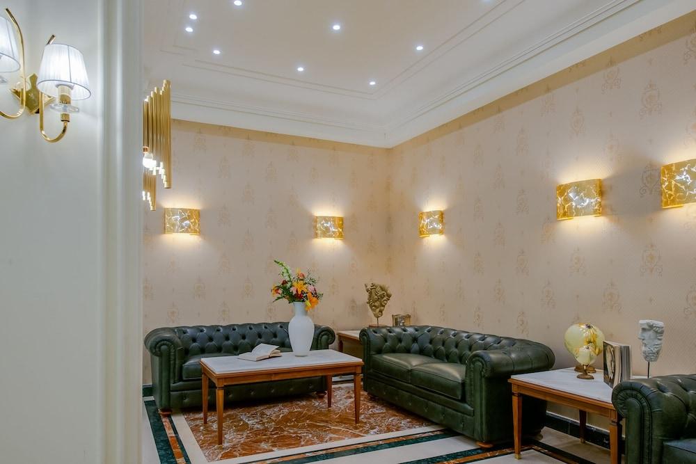 La Paloma Blanca Hotel