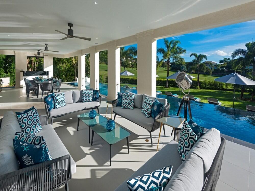 Sunny Vacation Villa 34