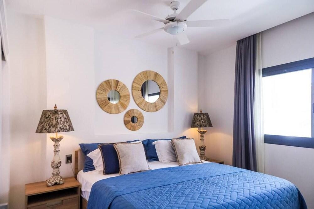 Spacious Modern Apartment With Private Picuzzi