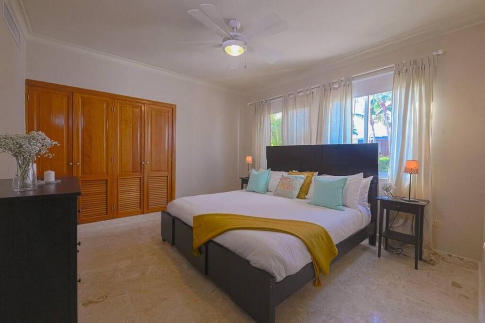 Beautiful Apartment at Beachfront Resort