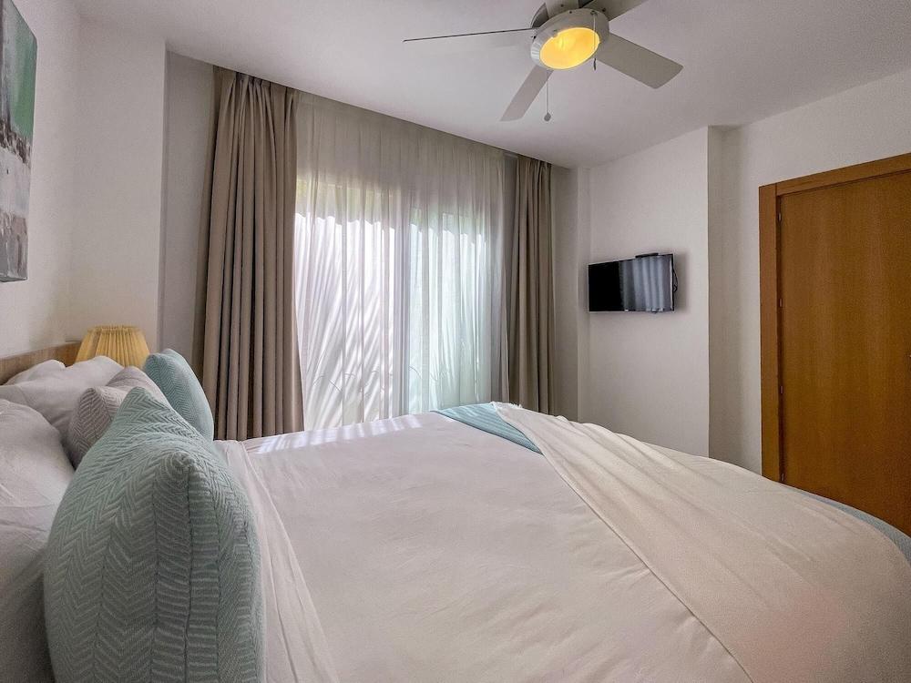 Beautiful Condo Just Steps Away From the Beach