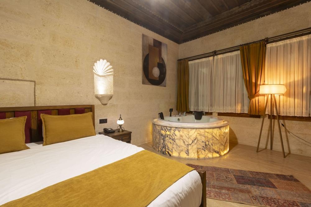 Uzay Cave Suite Hotel