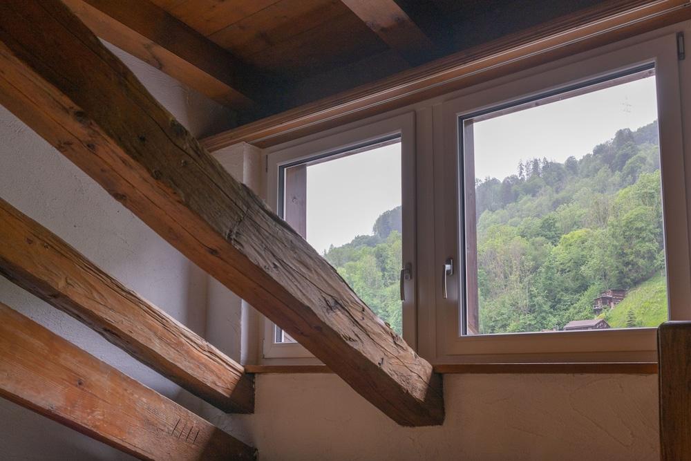 Chrona Bed & Breakfast