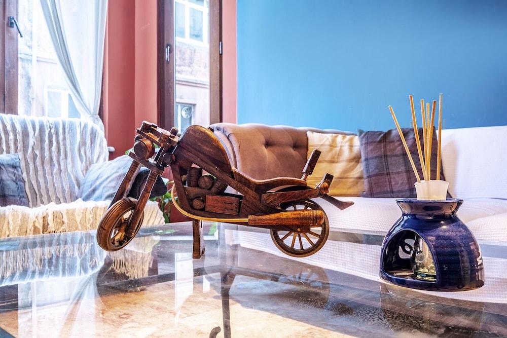 Dreamy Flat With Excellent Location in Beyoglu