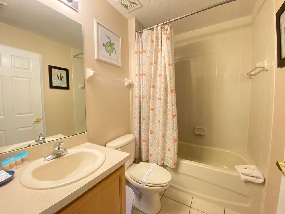 Family Home @ Tower Lake