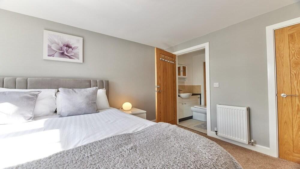 Host Stay Castle View