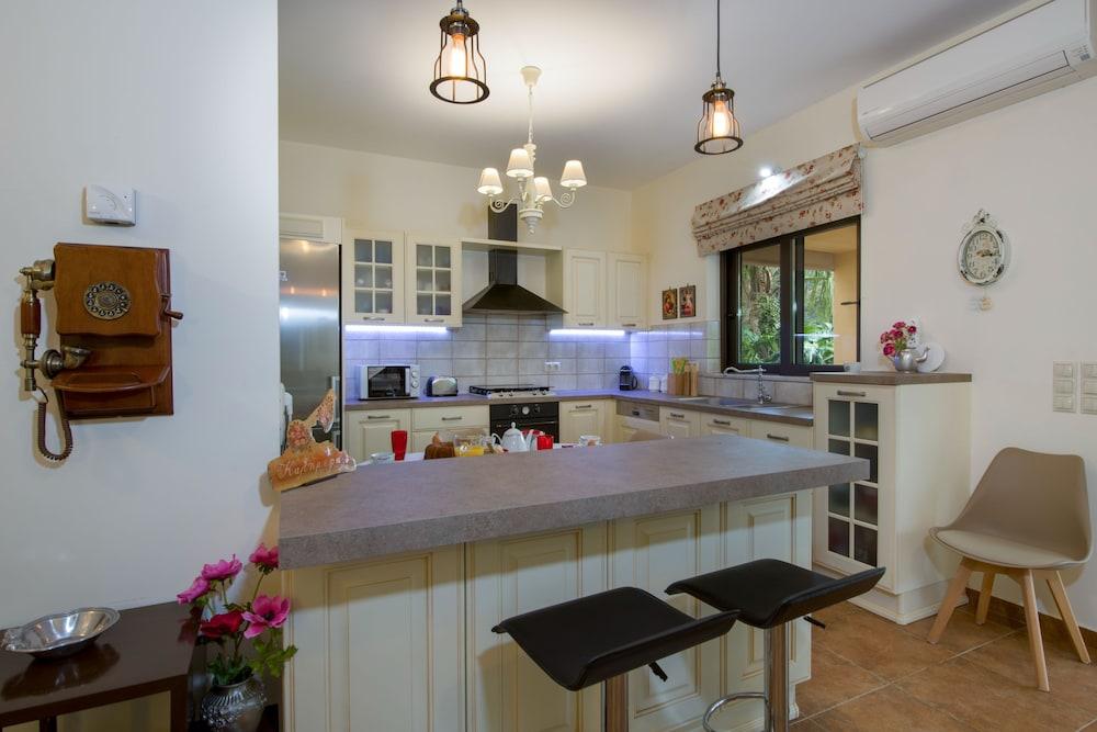 Serenity River Villa