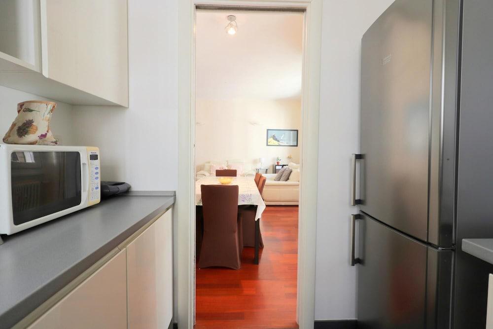 St Peter new and Lightsome