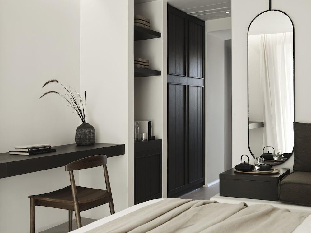 Ezio Bo Luxury Living