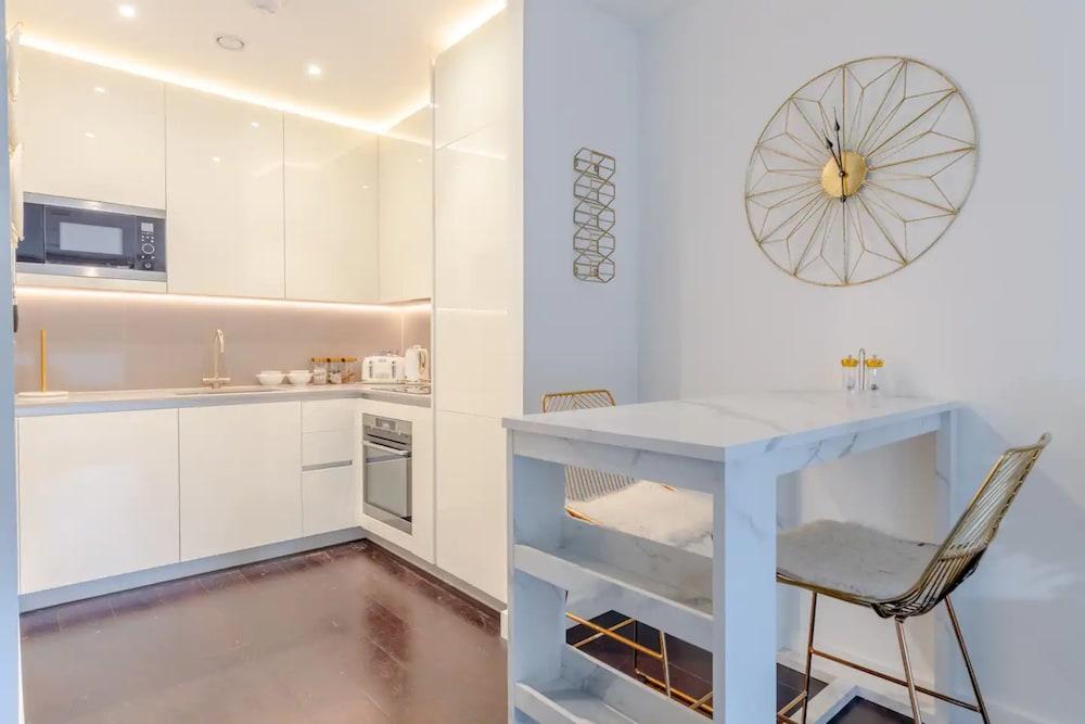 Stylish 1 Bedroom Flat in Nine Elms