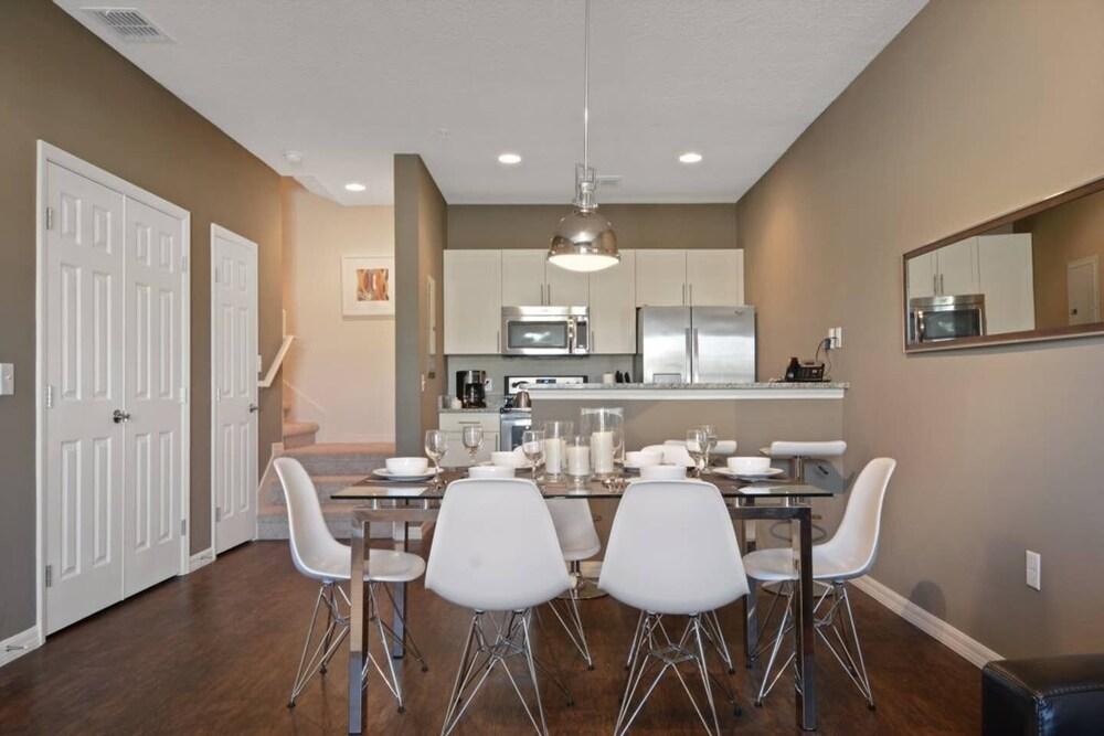 Charming House Near Disney