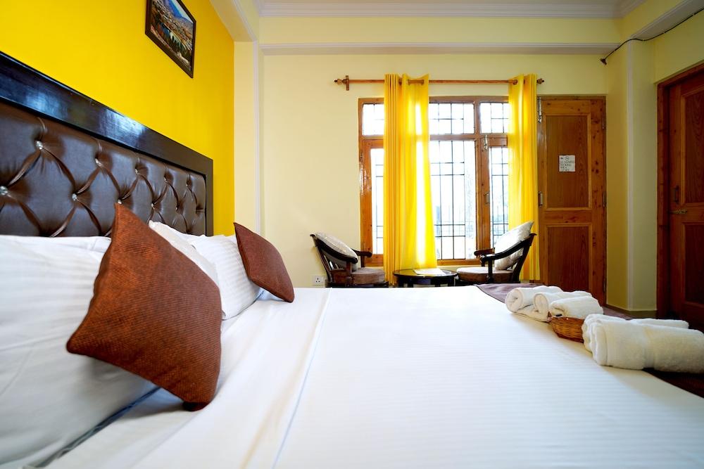 Hill Songey by Dumnu Homes