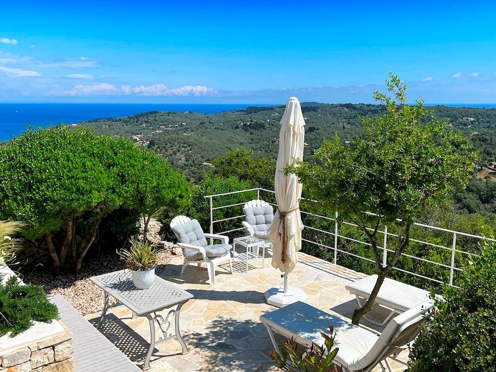 Myrtle Cottage - Charming 2 bed Cottage