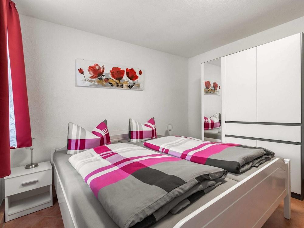 Apartment in Saxon With Terrace