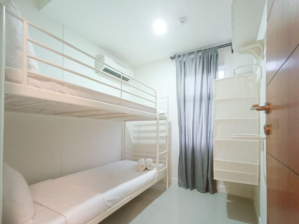 Comfortable And Tidy 2Br At Vida View Apartment