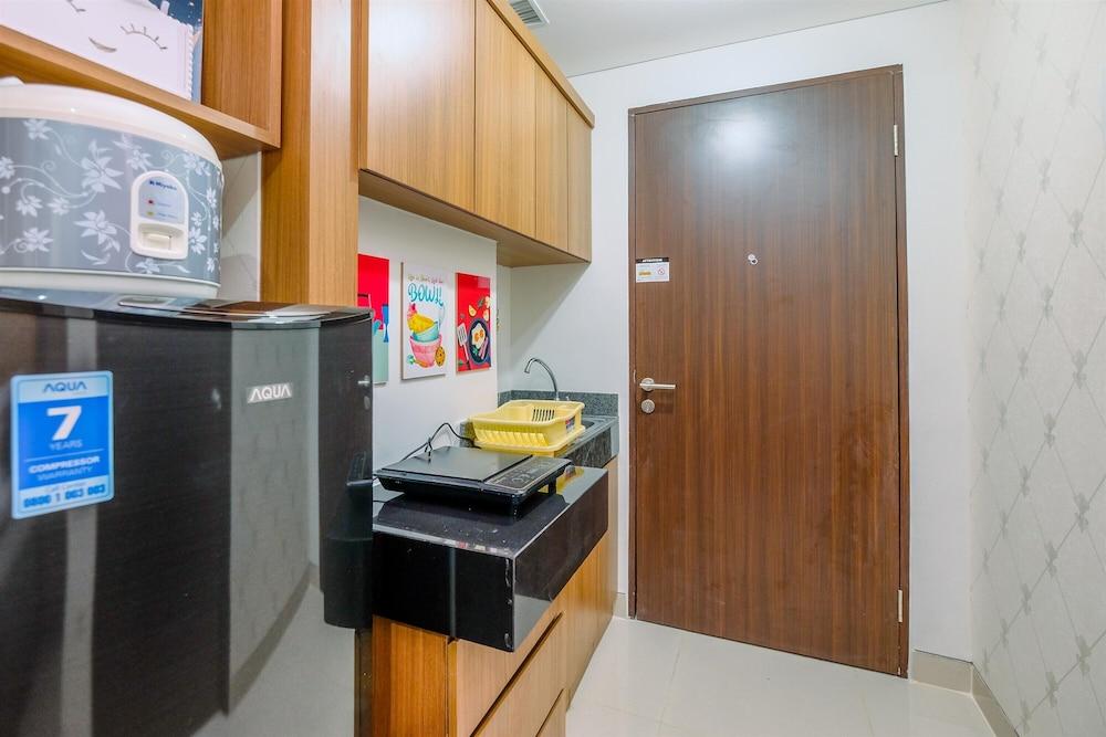 Great Choice Studio At Transpark Cibubur Apartment