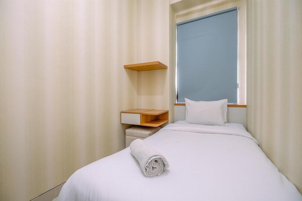 Comfort Designed 2Br At Transpark Cibubur Apartment