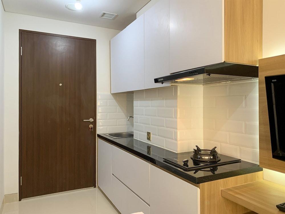 Minimalist Studio At Transpark Cibubur Apartment