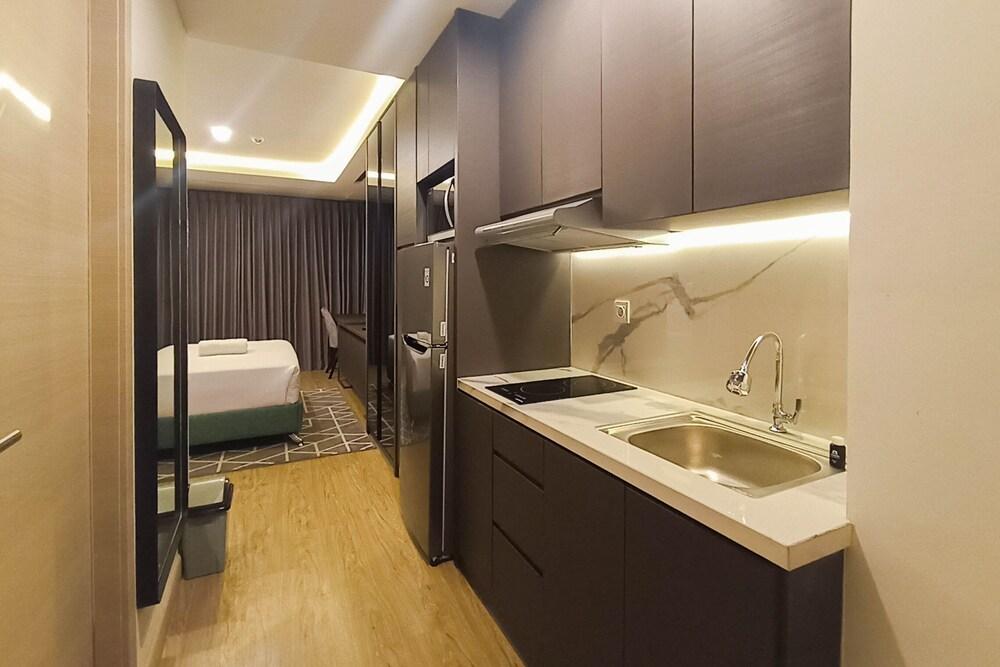 Homey Studio At 5Th Floor Mataram City Apartment