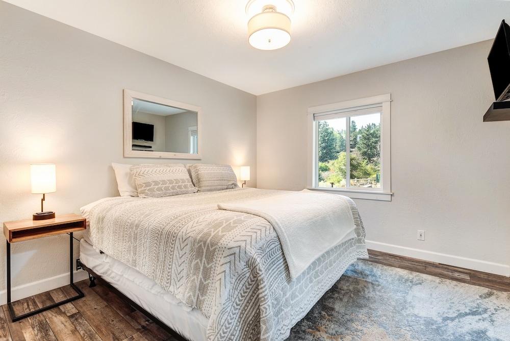 Bend Riverside Rentals