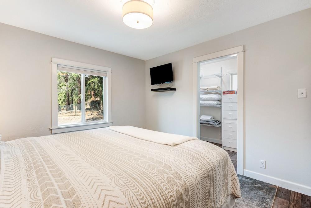 Bend Riverside Rentals